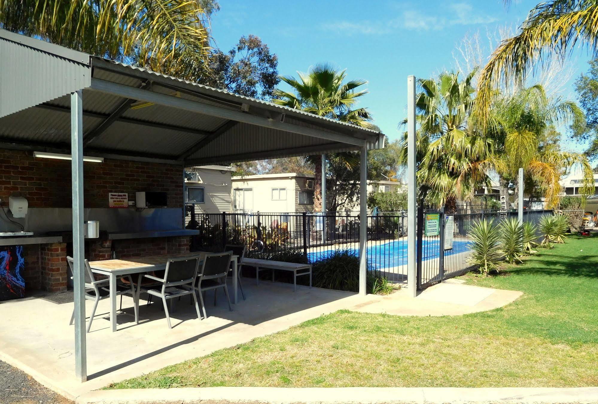 Narrabri Motel And Caravan Park Kültér fotó